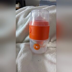 PopYum 5 oz Anti-Colic Making / Mixing / Storage/ Dispenser Orange Baby Bottles